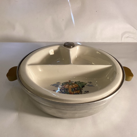 Mid century nursery rhyme baby dish - Picture 3 of 6